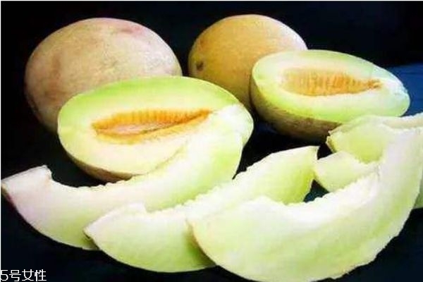 什么是白蘭瓜呢 白蘭瓜有什么營養(yǎng)價值呢 什么是白蘭瓜呢 白蘭瓜有什么營養(yǎng)價值呢