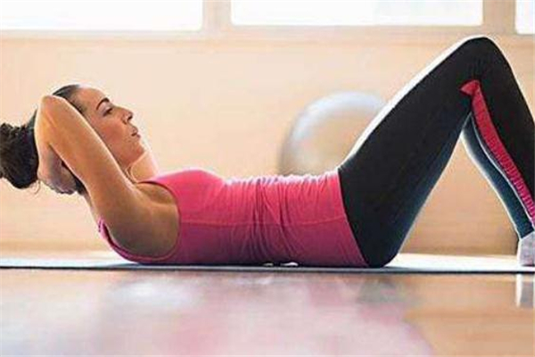 仰臥卷腹正確做法 仰臥卷腹每天做多少個(gè) 仰臥卷腹正確做法 仰臥卷腹每天做多少個(gè)