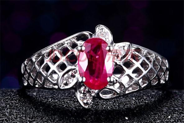 紅寶石有收藏價值嗎 紅寶石值錢嗎 紅寶石有收藏價值嗎 紅寶石值錢嗎