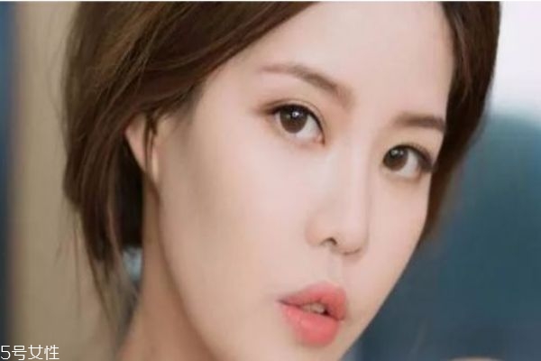 裸妝適合什么場(chǎng)合呢 裸妝怎么畫好看呢 裸妝適合什么場(chǎng)合呢 裸妝怎么畫好看呢