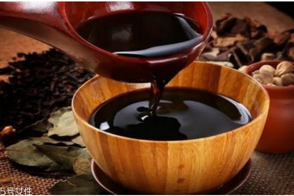 醬油的營(yíng)養(yǎng)價(jià)值有什么呢 醬油一般多少錢一瓶呢 醬油的營(yíng)養(yǎng)價(jià)值有什么呢 醬油一般多少錢一瓶呢