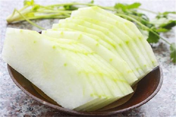 冬瓜吃了會(huì)脹氣嗎 吃冬瓜要注意什么 冬瓜吃了會(huì)脹氣嗎 吃冬瓜要注意什么