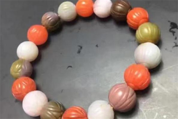 鹽源瑪瑙能擦油保養(yǎng)嗎 鹽源瑪瑙可以上橄欖油嗎 鹽源瑪瑙能擦油保養(yǎng)嗎 鹽源瑪瑙可以上橄欖油嗎