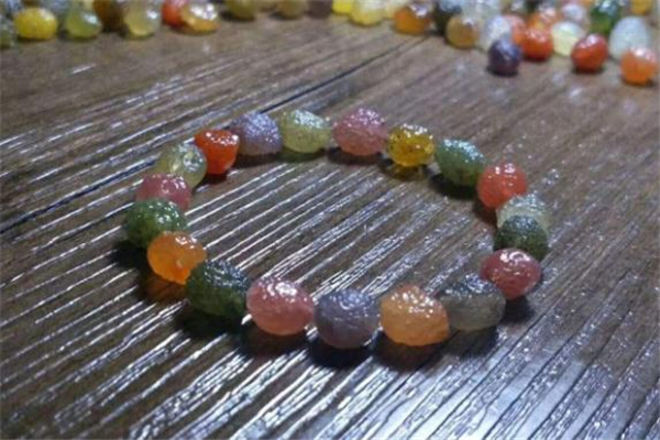 葡萄干瑪瑙有收藏價(jià)值嗎 葡萄干瑪瑙值錢(qián)嗎 葡萄干瑪瑙有收藏價(jià)值嗎 葡萄干瑪瑙值錢(qián)嗎