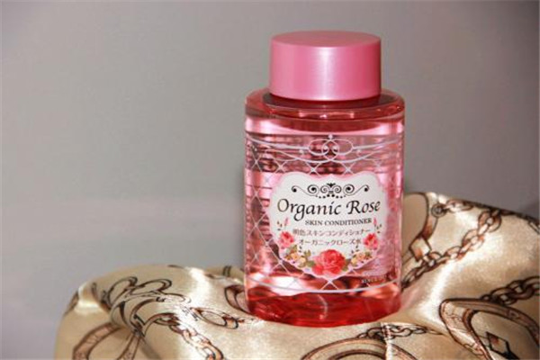 收斂水可以用什么代替 收斂水可以用爽膚水代替嗎 收斂水可以用什么代替 收斂水可以用爽膚水代替嗎