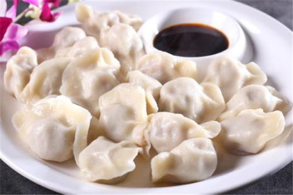 餃子皮有黑點是變質(zhì)嗎 餃子皮變質(zhì)是什么樣的 餃子皮有黑點是變質(zhì)嗎 餃子皮變質(zhì)是什么樣的