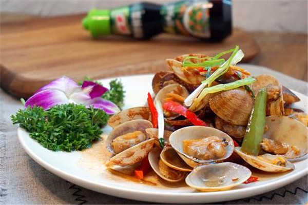 花甲吃了有什么好處和壞處 花甲怎么吃好 花甲吃了有什么好處和壞處 花甲怎么吃好