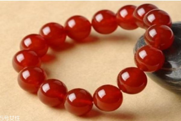 什么是瑪瑙呢 瑪瑙有什么作用呢 什么是瑪瑙呢 瑪瑙有什么作用呢