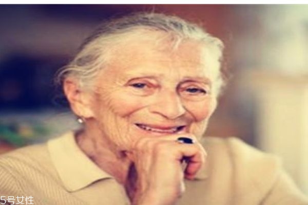 女性應該怎么抗衰老呢 抗衰老的產(chǎn)品有什么呢