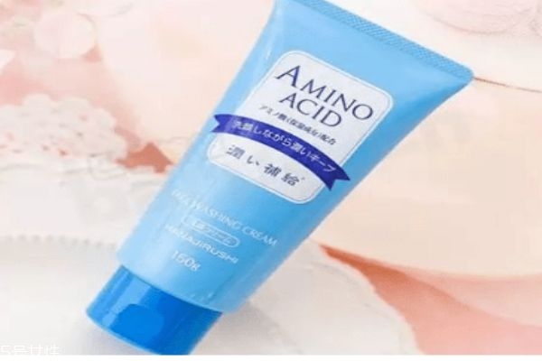 花印是一個(gè)什么檔次的品牌呢 為花印代言的明星有什么呢 花印是一個(gè)什么檔次的品牌呢 為花印代言的明星有什么呢