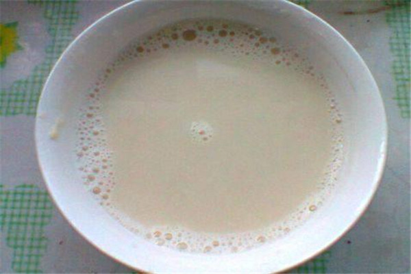 豆?jié){和什么搭配最好 豆?jié){可以和健康的食物搭配 豆?jié){和什么搭配最好 豆?jié){可以和健康的食物搭配