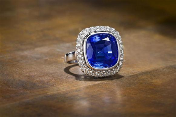 緬甸藍寶石怎么辨別 緬甸藍寶石真假鑒定 緬甸藍寶石怎么辨別 緬甸藍寶石真假鑒定