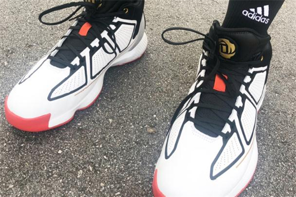 阿迪達(dá)斯羅斯10開箱測(cè)評(píng) 羅斯10配置怎么樣 阿迪達(dá)斯羅斯10開箱測(cè)評(píng) 羅斯10配置怎么樣