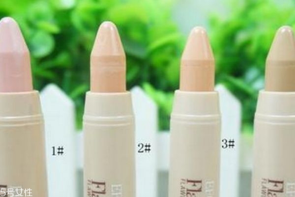 遮瑕筆的正確使用方法 遮瑕筆選購(gòu)方法 遮瑕筆的正確使用方法 遮瑕筆選購(gòu)方法