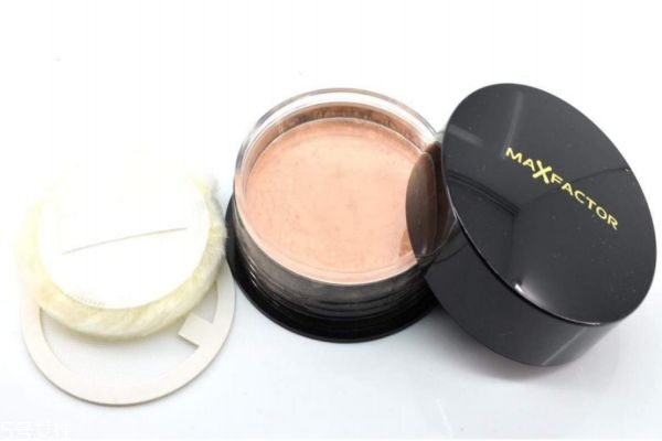 怎么選擇蜜粉的顏色 蜜粉還有這些用處 怎么選擇蜜粉的顏色 蜜粉還有這些用處