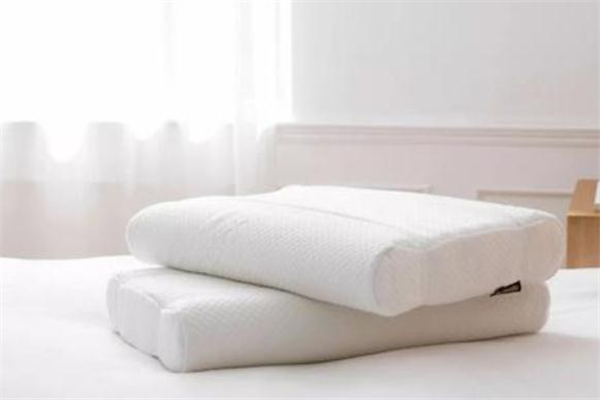 乳膠枕頭洗了怎么弄干 乳膠枕能用洗衣機(jī)甩干嗎 乳膠枕頭洗了怎么弄干 乳膠枕能用洗衣機(jī)甩干嗎