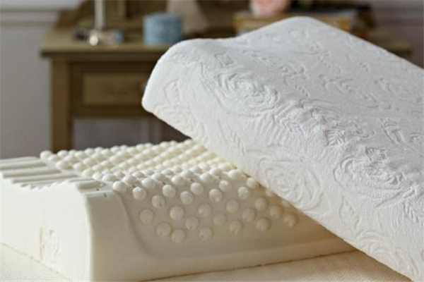 乳膠枕頭變硬了怎么辦 乳膠枕頭變硬的原因 乳膠枕頭變硬了怎么辦 乳膠枕頭變硬的原因