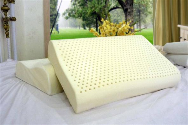 乳膠枕頭變硬了怎么辦 乳膠枕頭變硬的原因 乳膠枕頭變硬了怎么辦 乳膠枕頭變硬的原因