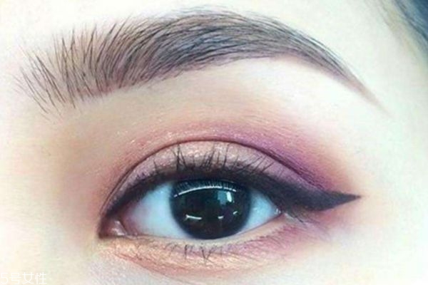 眼線筆如何畫(huà)眼線 什么眼線筆好用又便宜