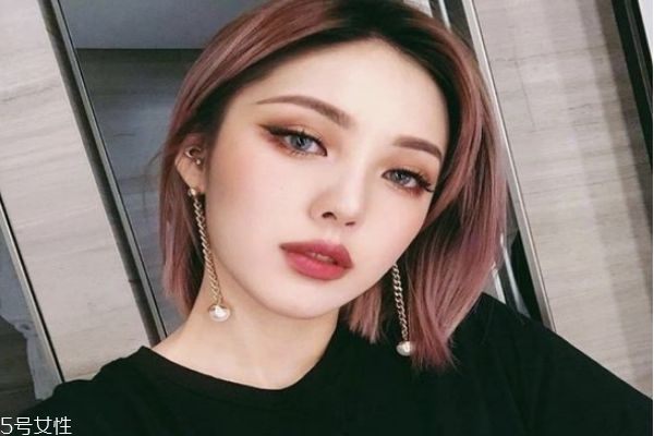 怎樣化妝既好看又簡單 眉眼妝容如何畫才好看 怎樣化妝既好看又簡單 眉眼妝容如何畫才好看