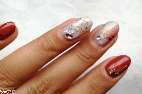 夏季暈染美甲教程 暈染漸變美甲教程步驟 夏季暈染美甲教程 暈染漸變美甲教程步驟