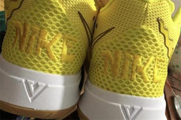 耐克歐文5海綿寶寶真假對比 歐文5海綿寶寶真假鑒定 耐克歐文5海綿寶寶真假對比 歐文5海綿寶寶真假鑒定