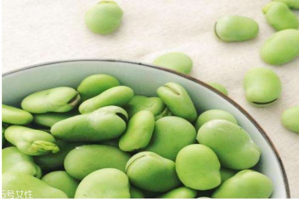 吃蠶豆有什么好處呢 蠶豆有什么禁忌人群嗎 吃蠶豆有什么好處呢 蠶豆有什么禁忌人群嗎