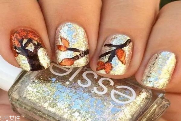 秋天適合做什么美甲 適合秋天做的美甲圖片 秋天適合做什么美甲 適合秋天做的美甲圖片