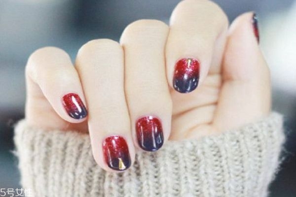 秋天適合做什么美甲 適合秋天做的美甲圖片 秋天適合做什么美甲 適合秋天做的美甲圖片