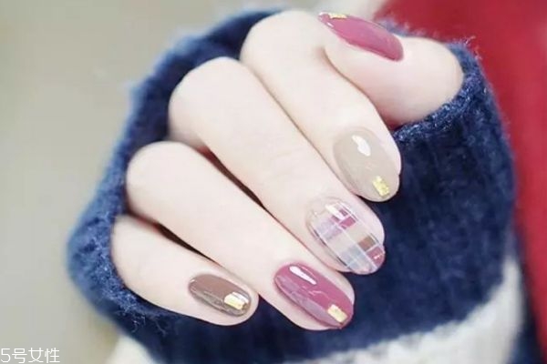 秋天適合做什么美甲 適合秋天做的美甲圖片 秋天適合做什么美甲 適合秋天做的美甲圖片