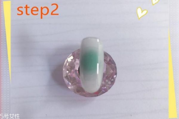 美甲暈染的暈染手法 暈染美甲步驟 美甲暈染的暈染手法 暈染美甲步驟