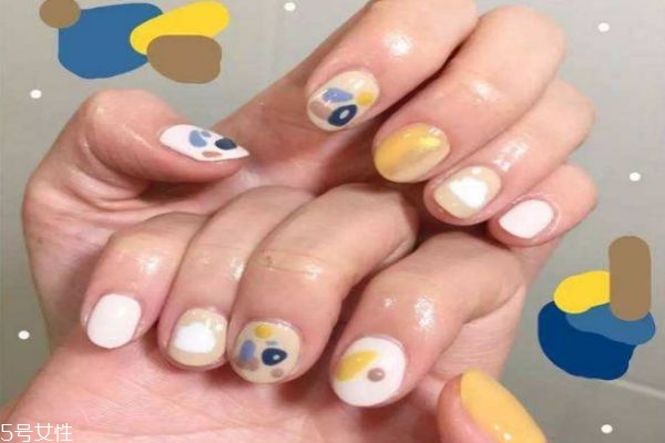 秋天適合做什么美甲 適合秋天做的美甲圖片 秋天適合做什么美甲 適合秋天做的美甲圖片