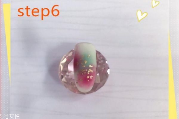 美甲暈染的暈染手法 暈染美甲步驟 美甲暈染的暈染手法 暈染美甲步驟