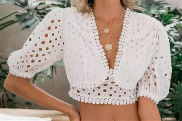 泡泡袖上衣什么款式好看 泡泡袖上衣搭配圖片 泡泡袖上衣什么款式好看 泡泡袖上衣搭配圖片