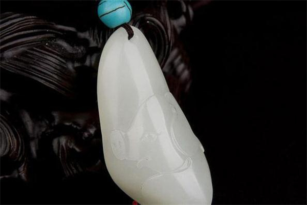 白玉是和田玉嗎 白玉是什么樣子的 白玉是和田玉嗎 白玉是什么樣子的