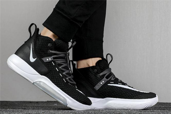 耐克zoom rize偏碼嗎-zoom rize尺碼建議 耐克zoom rize偏碼嗎-zoom rize尺碼建議