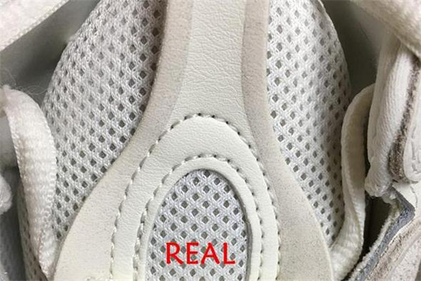 椰子500骨白真假對(duì)比 yeezy500骨白真假鑒定 椰子500骨白真假對(duì)比 yeezy500骨白真假鑒定