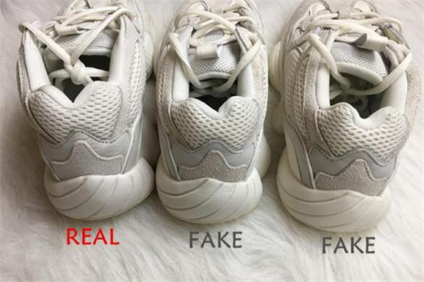 椰子500骨白真假對(duì)比 yeezy500骨白真假鑒定 椰子500骨白真假對(duì)比 yeezy500骨白真假鑒定