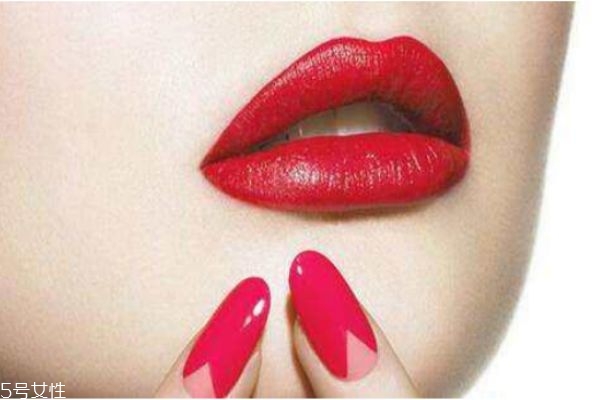 正確的唇部護理習(xí)慣 唇部護理3不要法則