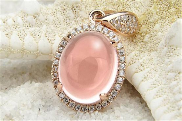 芙蓉石可以戴著洗澡嗎 芙蓉石戴著洗澡會壞嗎 芙蓉石可以戴著洗澡嗎 芙蓉石戴著洗澡會壞嗎