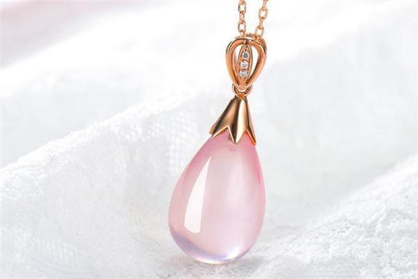 芙蓉石吊墜一般多少錢 芙蓉石吊墜價格 芙蓉石吊墜一般多少錢 芙蓉石吊墜價格