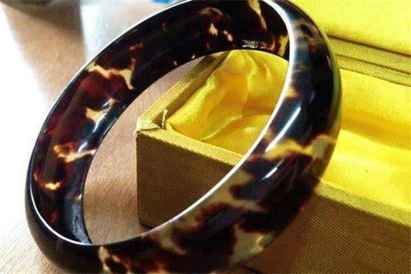 玳瑁什么顏色是上品 玳瑁什么顏色最好 玳瑁什么顏色是上品 玳瑁什么顏色最好