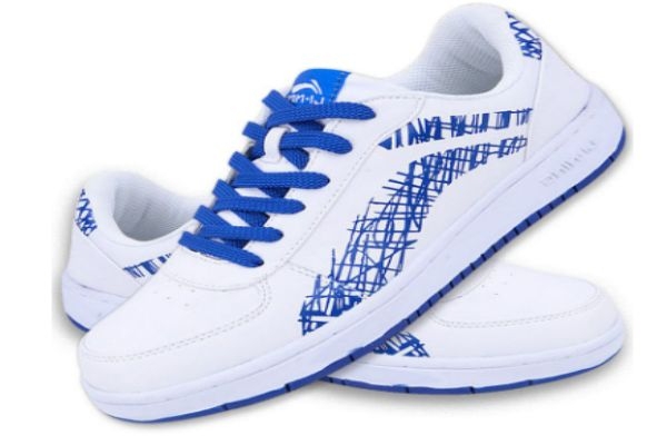 李寧和耐克的鞋子哪一個(gè)更好呢 李寧的做工怎么樣呢 李寧和耐克的鞋子哪一個(gè)更好呢 李寧的做工怎么樣呢