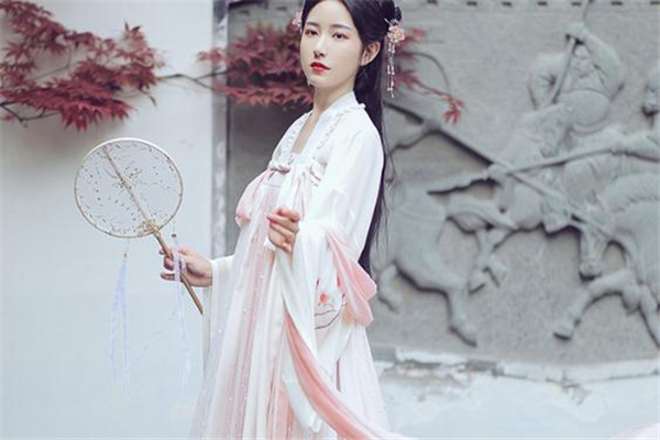 漢服山的和正的有什么區(qū)別 漢服山正怎么分 漢服山的和正的有什么區(qū)別 漢服山正怎么分