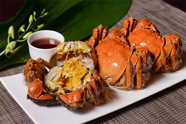 抱卵蟹可以吃嗎 籽蟹外面的籽能吃嗎