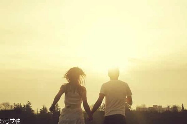 男生和女生聊天技巧 女生談戀愛的要求 男生和女生聊天技巧 女生談戀愛的要求