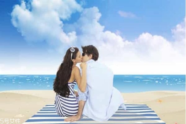 女孩子戀愛(ài)技巧大公開(kāi) 給戀愛(ài)中女孩的忠告 女孩子戀愛(ài)技巧大公開(kāi) 給戀愛(ài)中女孩的忠告