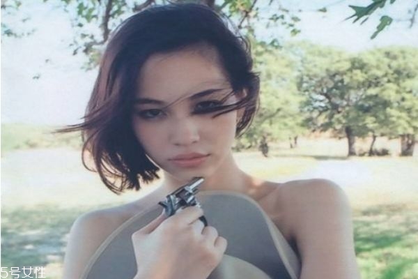 短發(fā)能燙什么發(fā)型 最美不過(guò)短燙發(fā) 短發(fā)能燙什么發(fā)型 最美不過(guò)短燙發(fā)