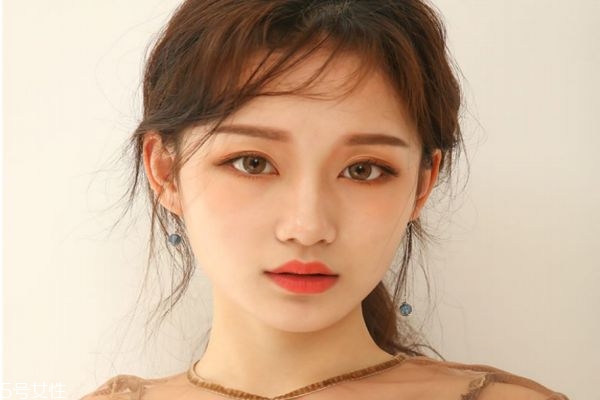 怎么在女生面前保持神秘感 男生保持神秘感幾招 怎么在女生面前保持神秘感 男生保持神秘感幾招