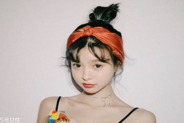 怎樣在男人面前保持神秘感 女人保持神秘感的方法 怎樣在男人面前保持神秘感 女人保持神秘感的方法